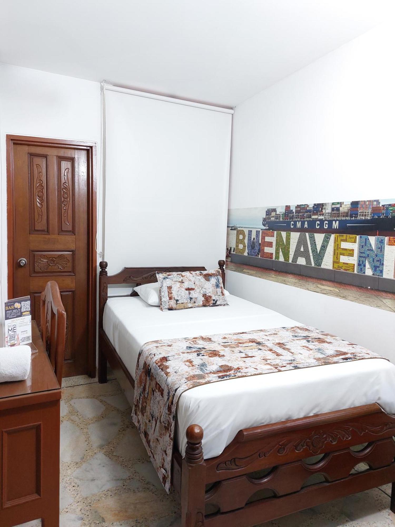 Hotel Steven Buenaventura Buitenkant foto