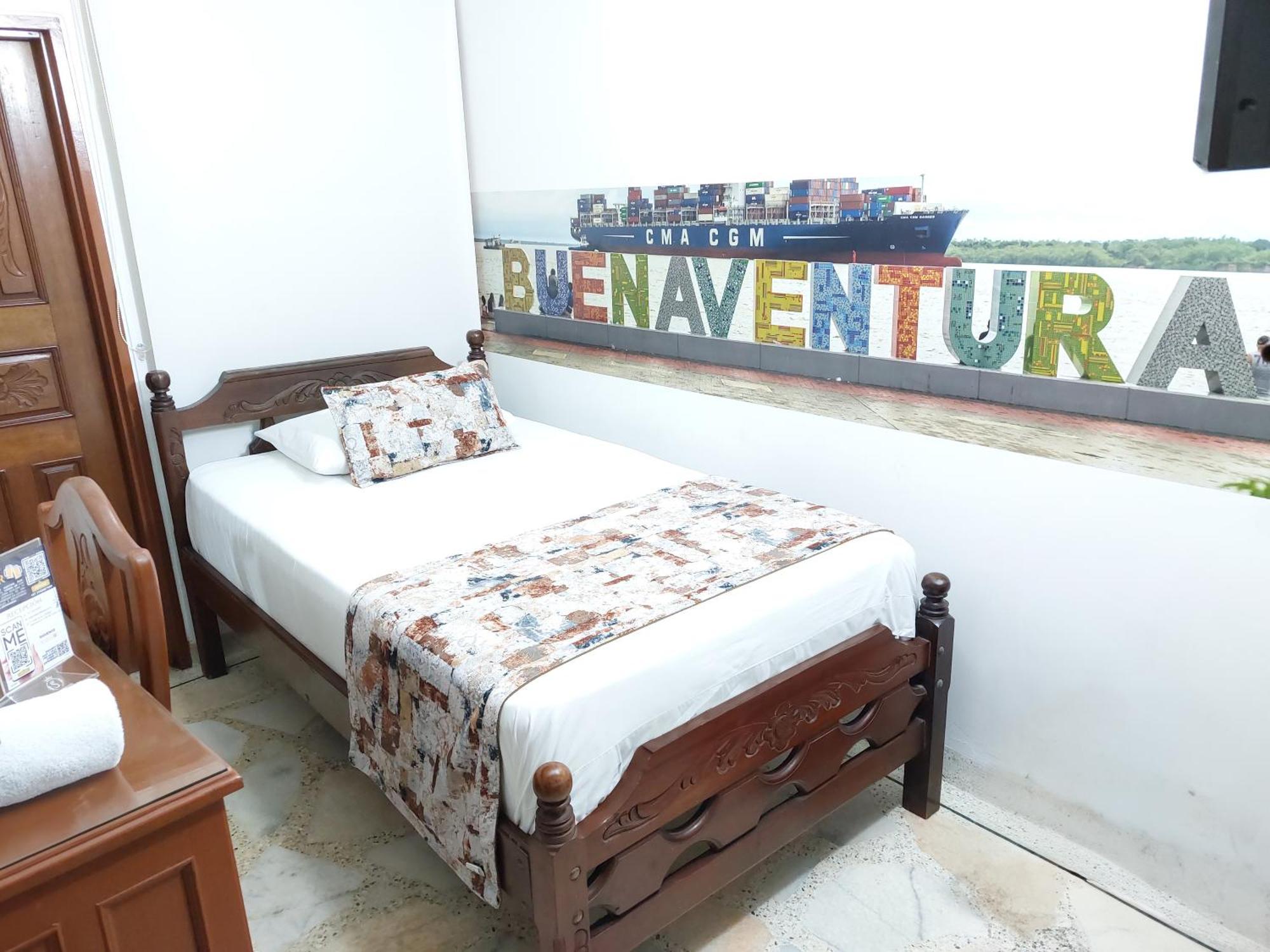 Hotel Steven Buenaventura Buitenkant foto