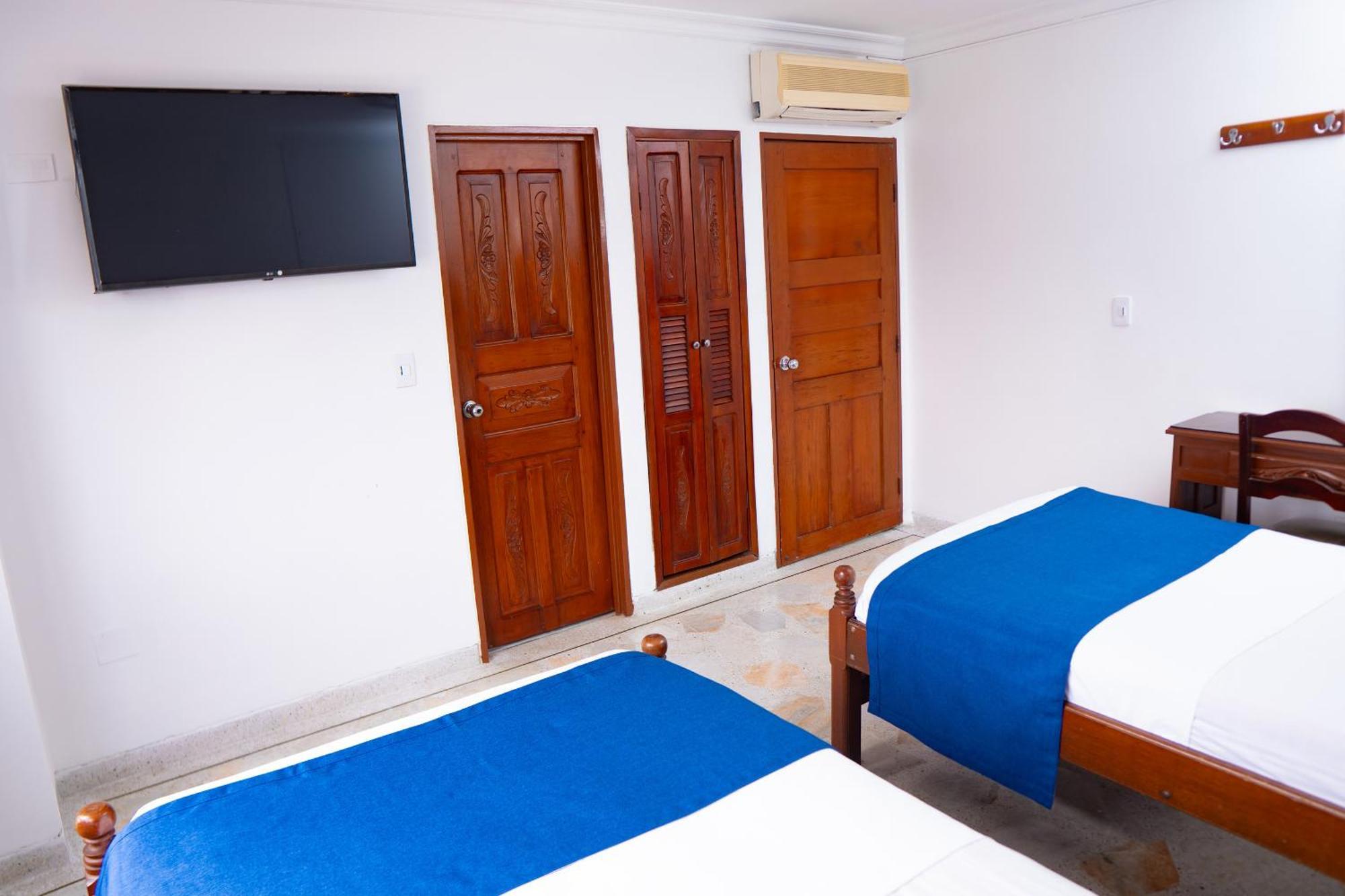 Hotel Steven Buenaventura Buitenkant foto