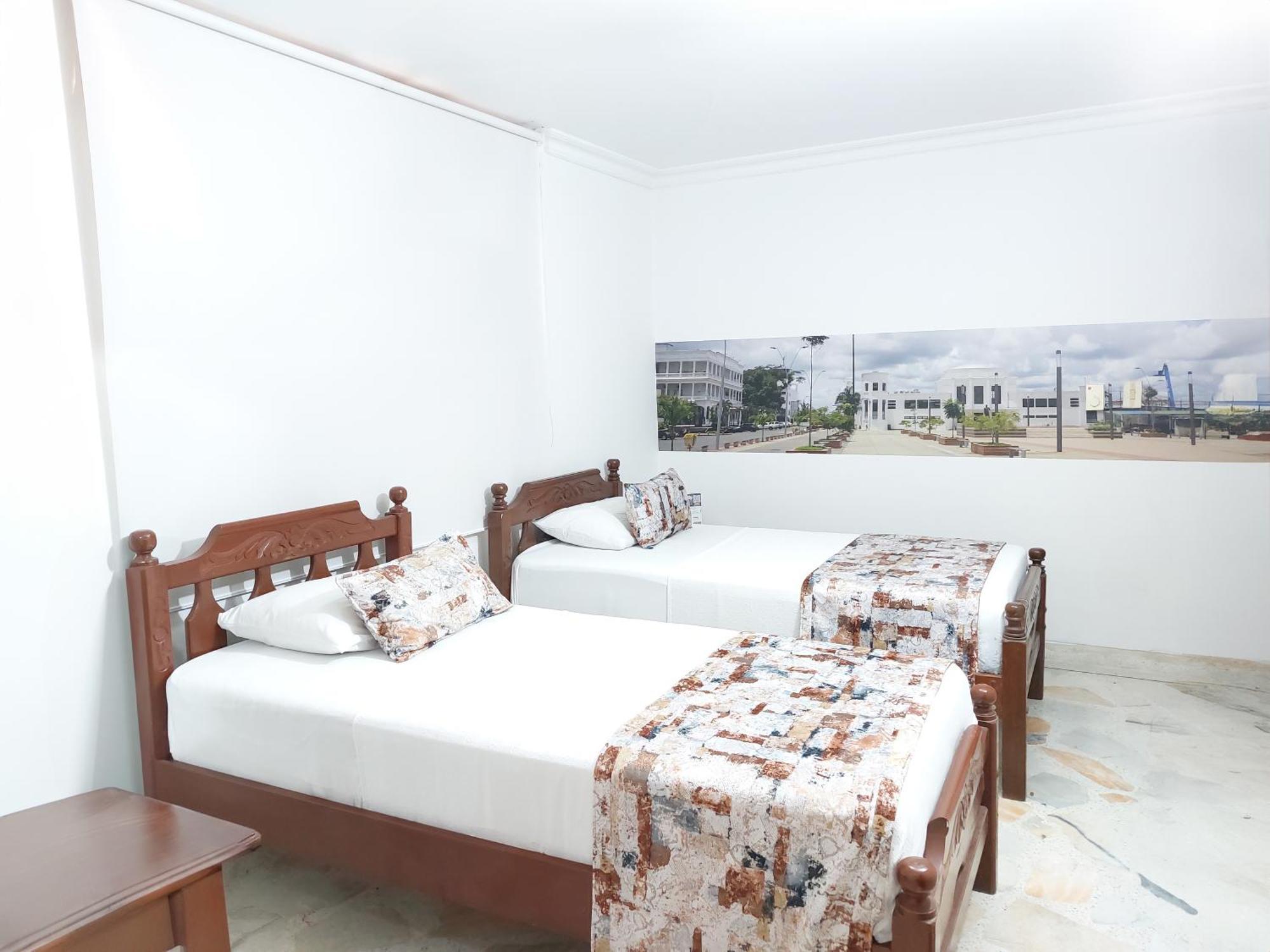 Hotel Steven Buenaventura Buitenkant foto